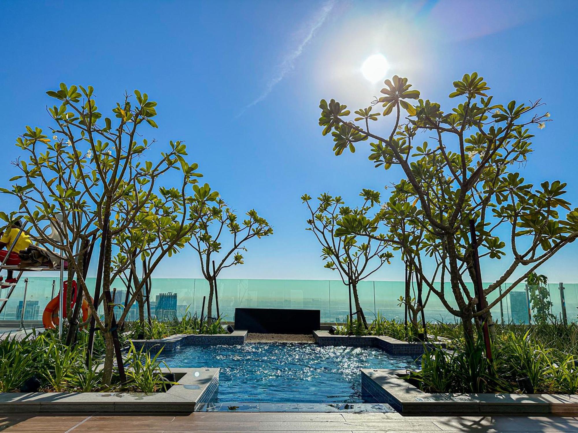 Amazing 64th Floor Infinity Pool With Burj Khalifa Views 2br In Paramount Midtown Apartment *