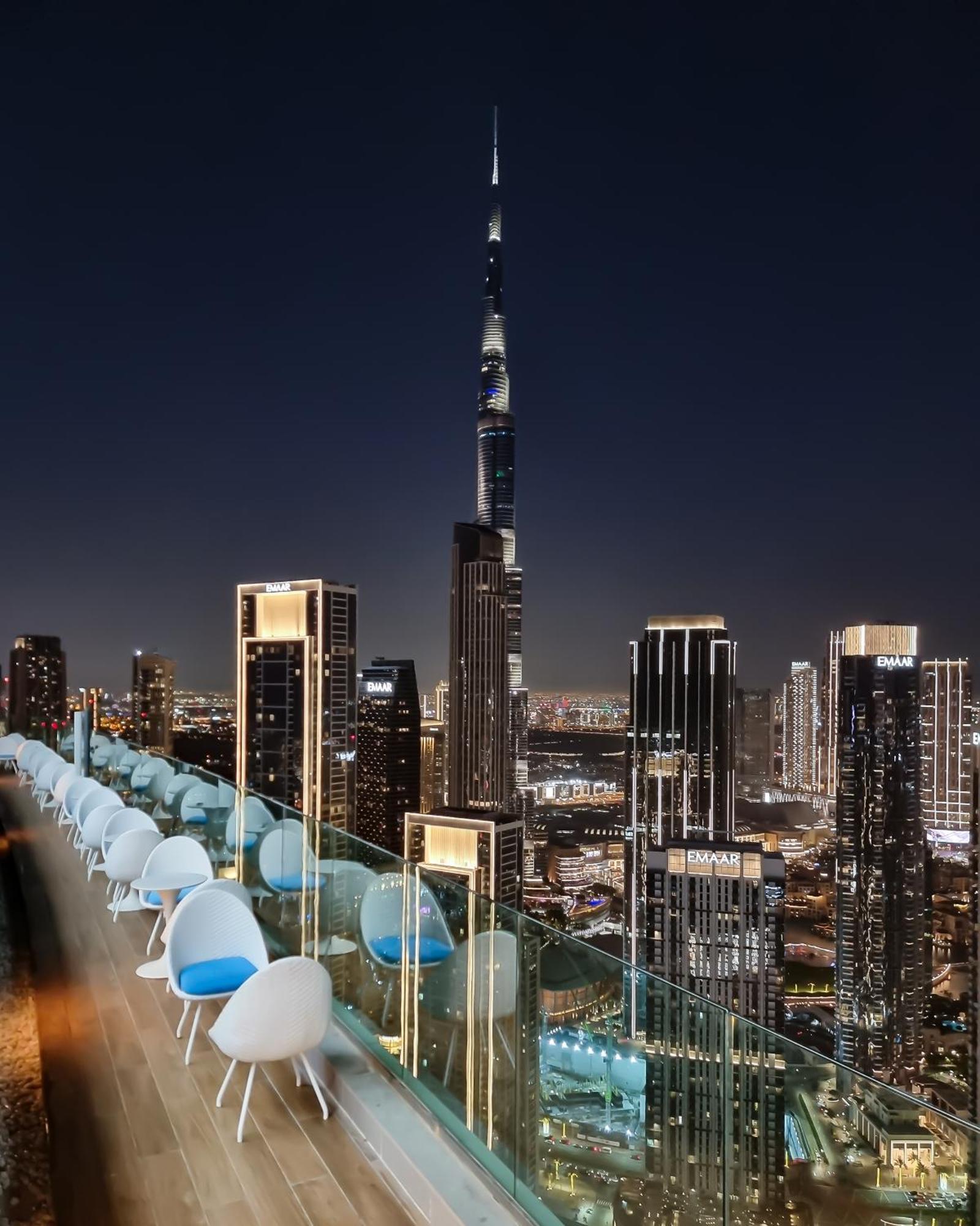 Amazing 64th Floor Infinity Pool With Burj Khalifa Views 2br In Paramount Midtown * Dubai