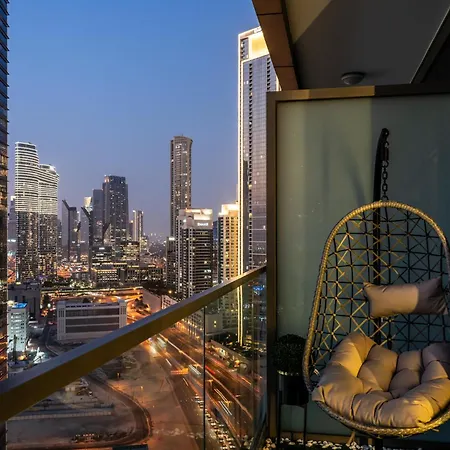 Amazing 64Th Floor Infinity Pool With Burj Khalifa Views 2Br Apartment In Paramount Hotel Midtown Dubai Exterior photo